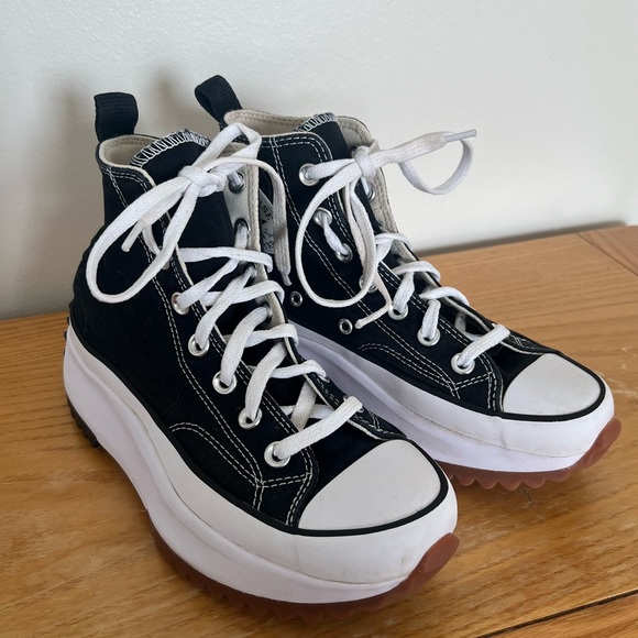 {Converse} Run Star Hike Platform Sneaker - Picture 2 of 8